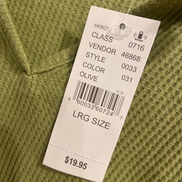 notch long sleeve top - Picture 2 of 2